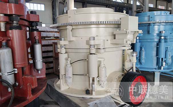 沖擊破碎機(jī)輸送